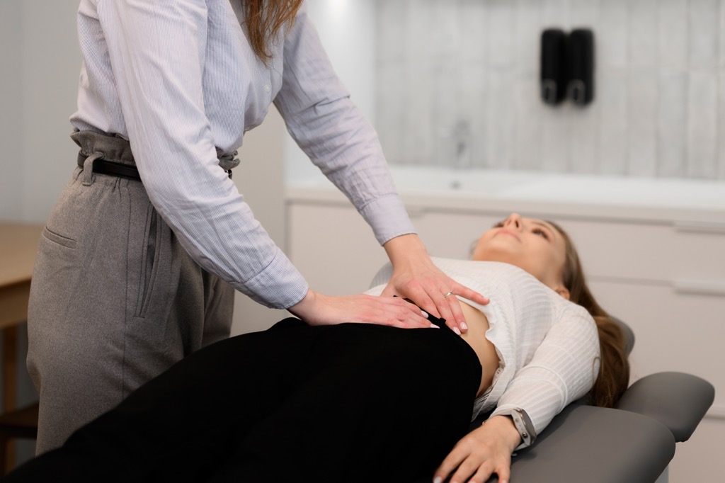 Tężyczka i fibromialgia: trudności diagnostyczne psychosomatycznych zespołów bólowych